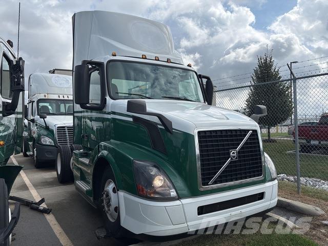 Volvo VNL42T Tracteur routier