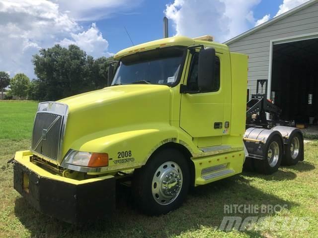 Volvo VNL64T Tracteur routier