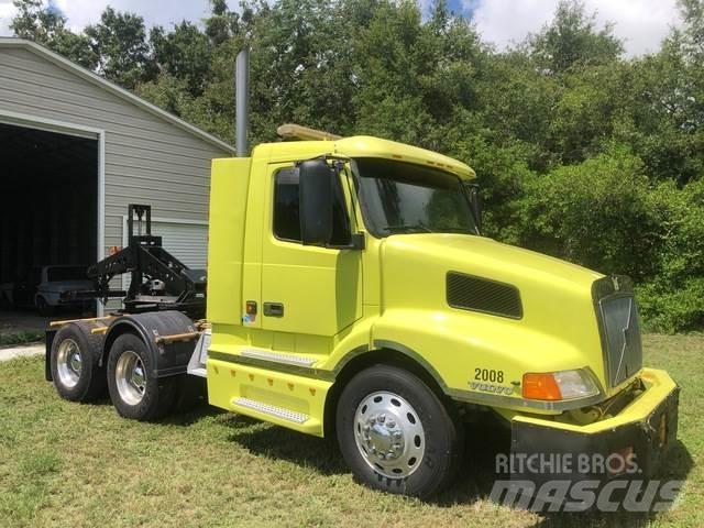 Volvo VNL64T Tracteur routier