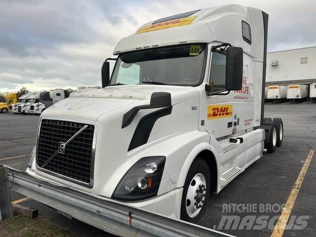 Volvo VNL670 Tracteur routier