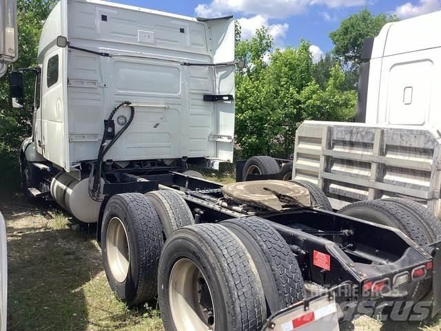Volvo VNL740 Tracteur routier