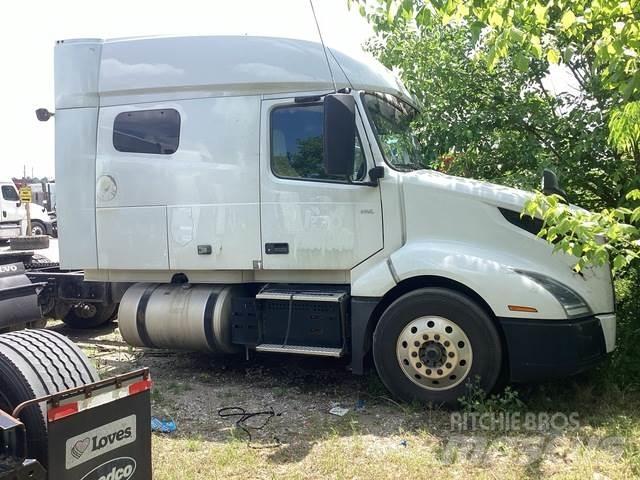 Volvo VNL740 Tracteur routier