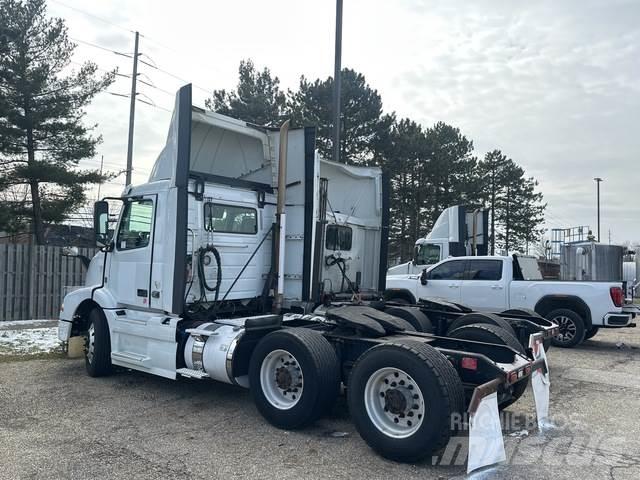 Volvo VNM Tracteur routier
