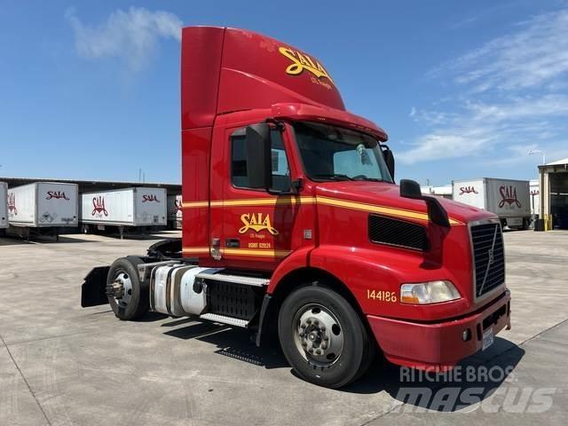 Volvo VNM Tracteur routier