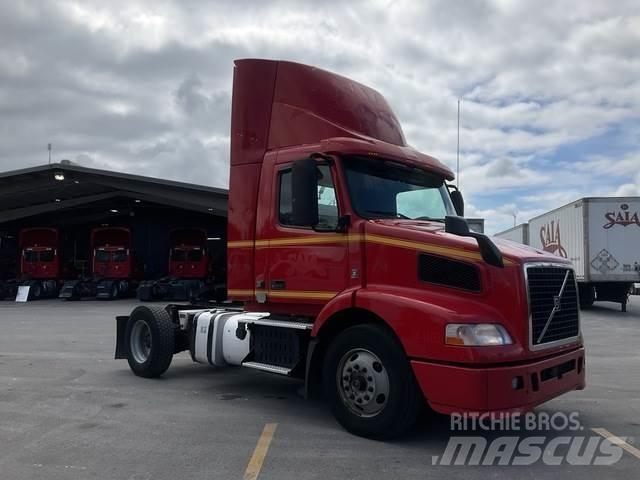 Volvo VNM Tracteur routier