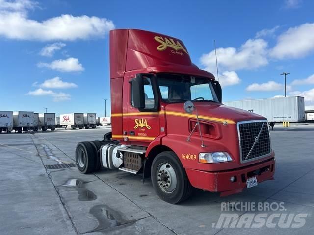 Volvo VNM Tracteur routier