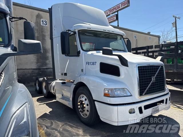 Volvo VNM Tracteur routier