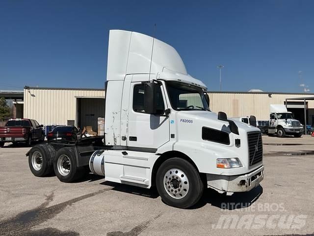 Volvo VNM Tracteur routier