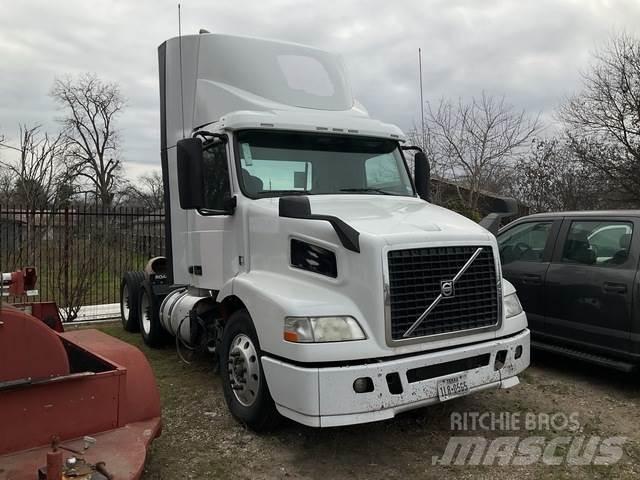Volvo VNM Tracteur routier