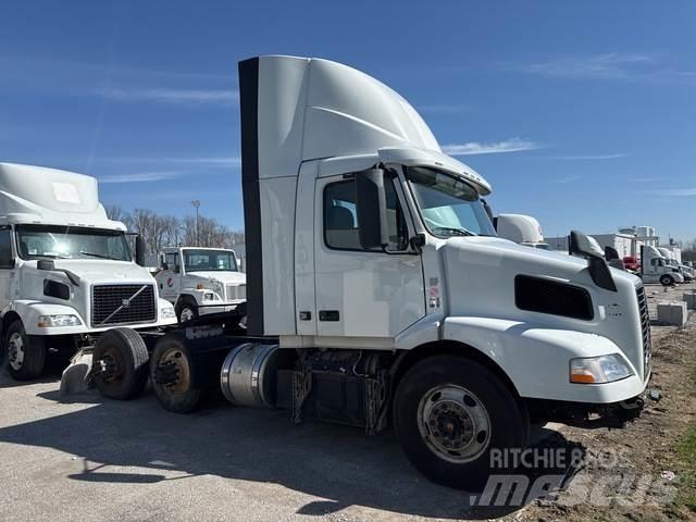 Volvo VNM Tracteur routier
