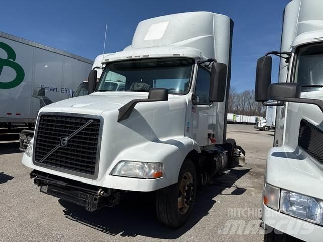 Volvo VNM Tracteur routier