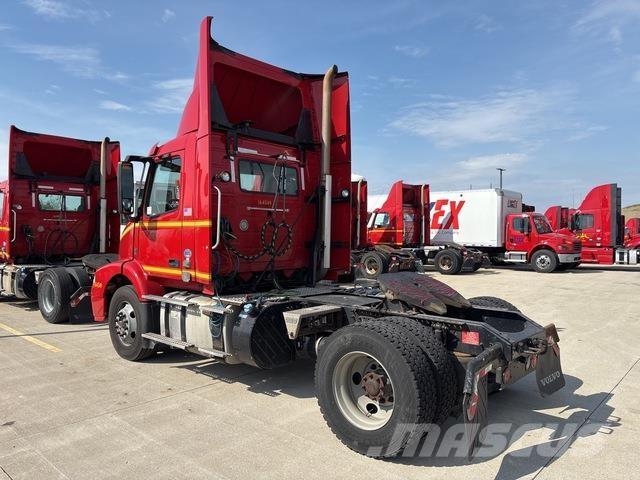 Volvo VNM Tracteur routier