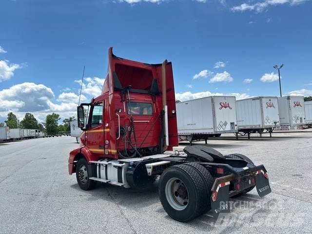 Volvo VNM Tracteur routier