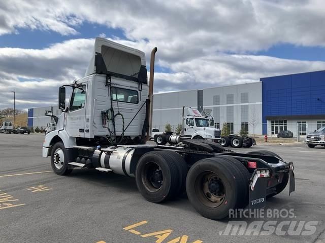 Volvo VNM Tracteur routier
