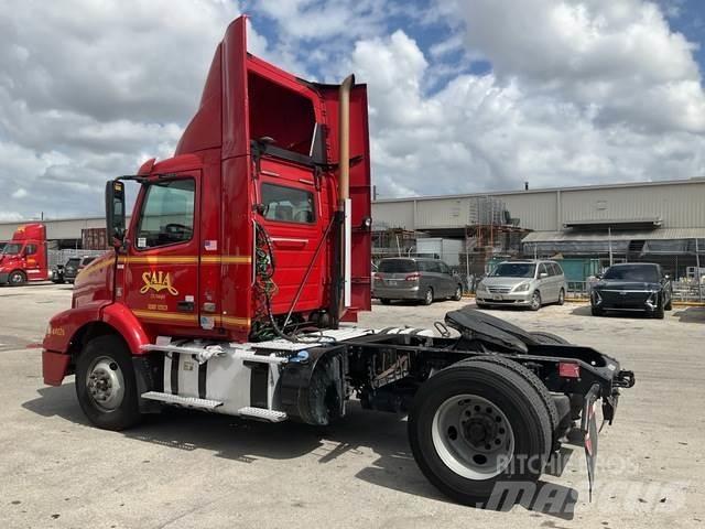 Volvo VNM Tracteur routier