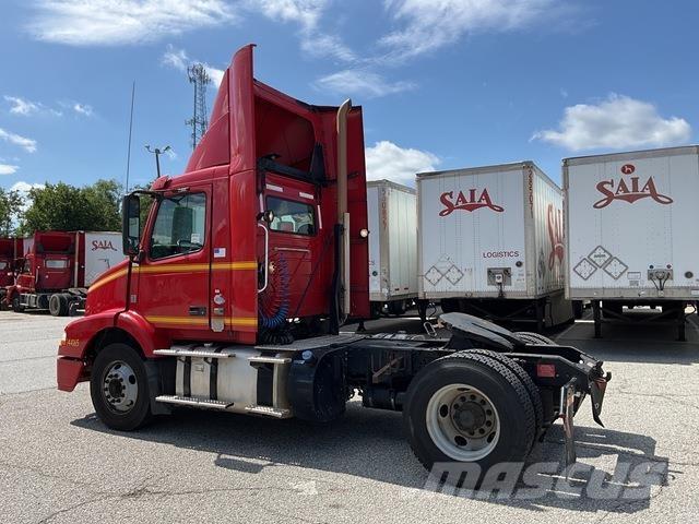 Volvo VNM Tracteur routier