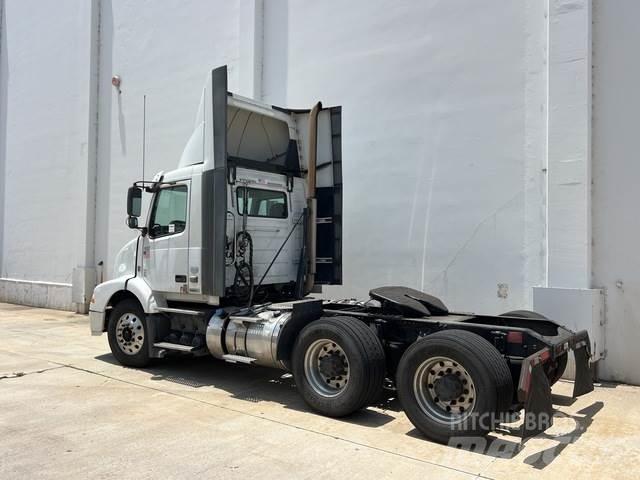 Volvo VNM Tracteur routier