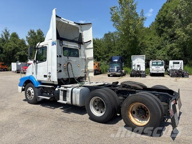 Volvo VNM Tracteur routier