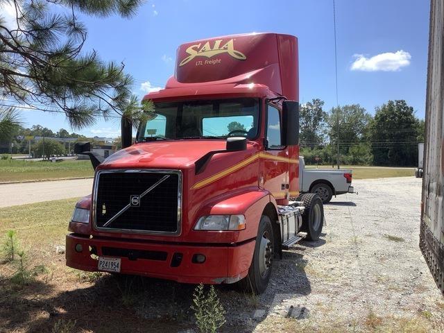 Volvo VNM Tracteur routier