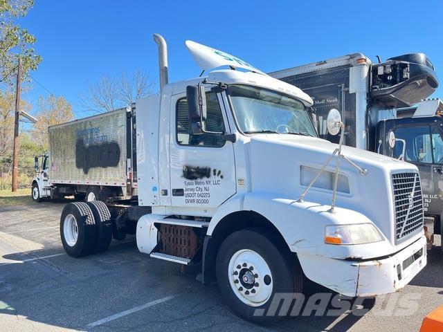 Volvo VNM Tracteur routier
