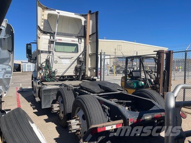 Volvo VNM Tracteur routier