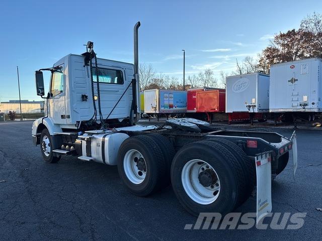 Volvo VNM 200 Tracteur routier