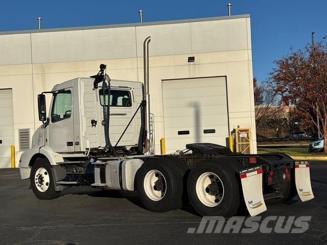 Volvo VNM 200 Tracteur routier