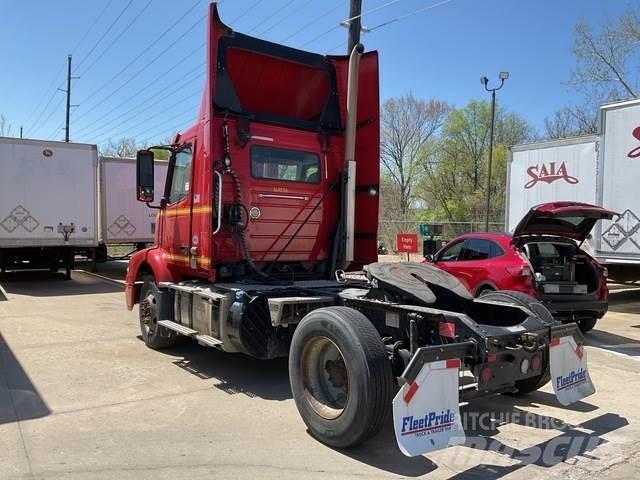 Volvo VNM42T Tracteur routier