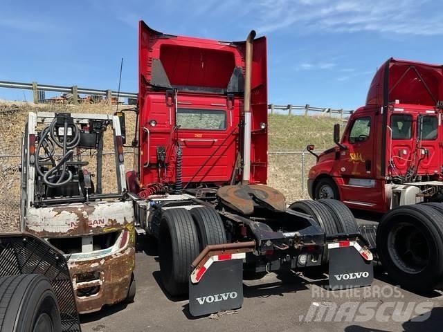 Volvo VNM42T Tracteur routier
