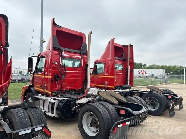 Volvo VNM42T Tracteur routier