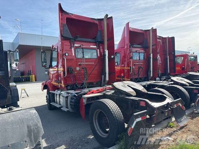 Volvo VNM42T Tracteur routier