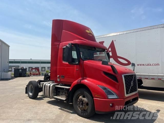 Volvo VNM42T Tracteur routier