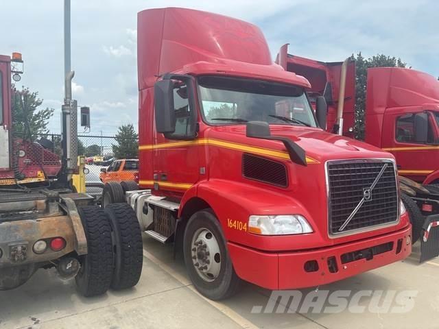 Volvo VNM42T Tracteur routier