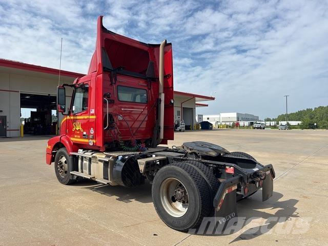 Volvo VNM42T Tracteur routier