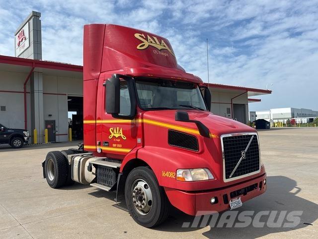 Volvo VNM42T Tracteur routier