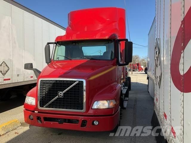 Volvo VNM42T Tracteur routier