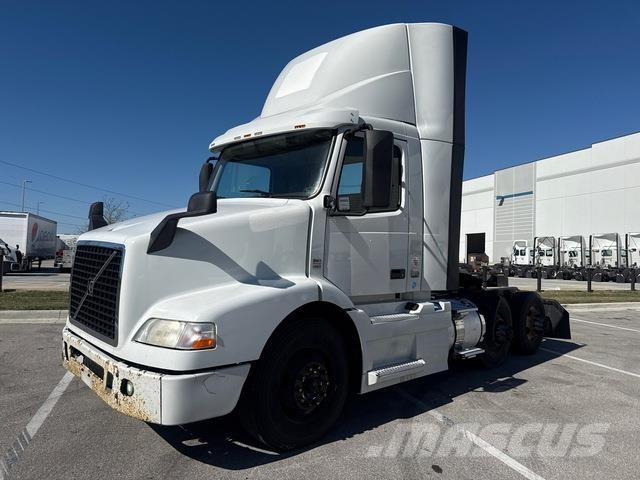 Volvo VNM64T Tracteur routier
