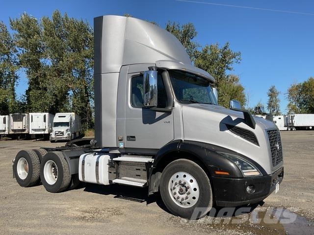 Volvo VNR 300 Tracteur routier