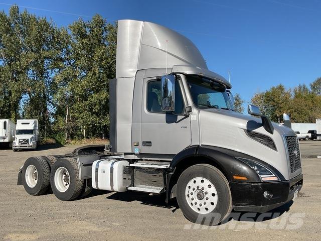 Volvo VNR 300 Tracteur routier