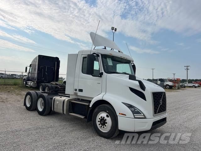 Volvo VNR64300 Tracteur routier