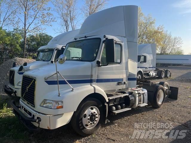 Volvo VNR64T Tracteur routier