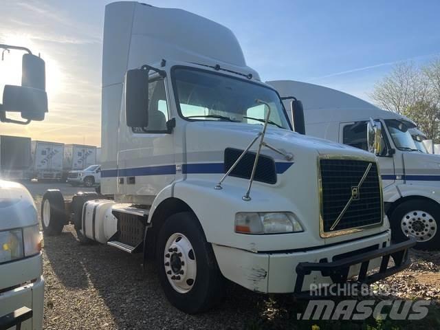 Volvo VNR64T Tracteur routier
