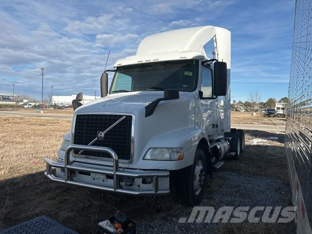 Volvo VNR64T Tracteur routier