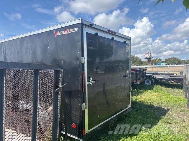 Wells Cargo  Remorque Fourgon