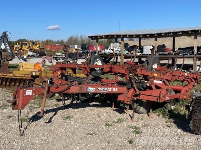  WFE 226 Déchaumeur, cultivateur