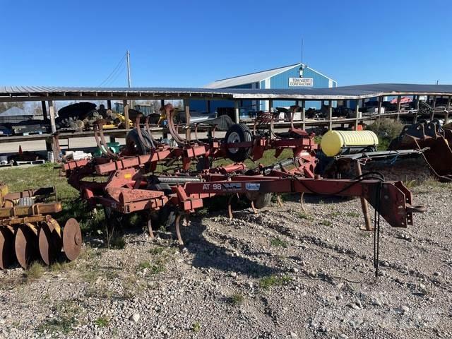  WFE 226 Déchaumeur, cultivateur