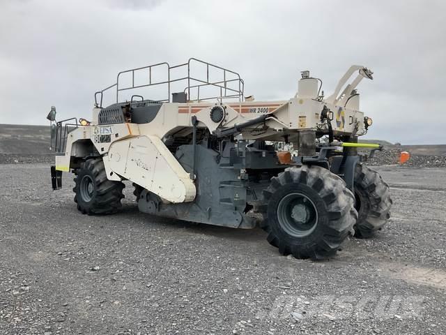 Wirtgen 2400 Compacteur de sol