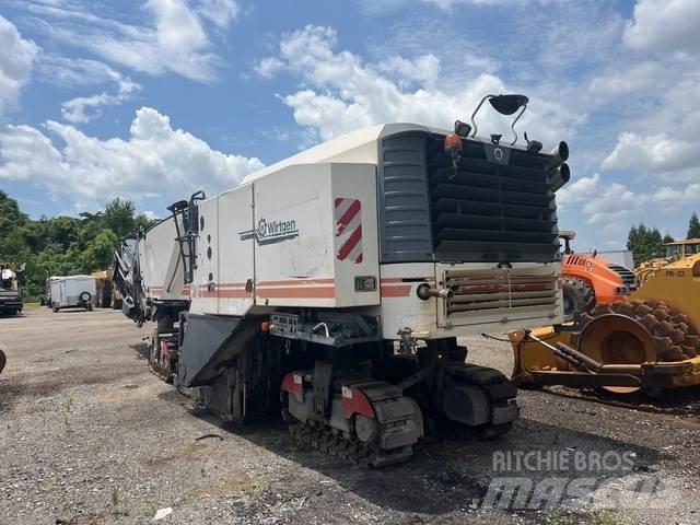 Wirtgen W220 Fraiseuse à froid