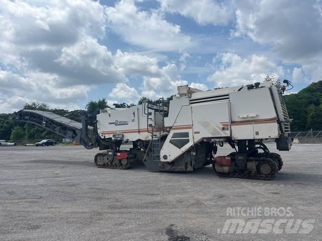 Wirtgen W2200 Fraiseuse à froid