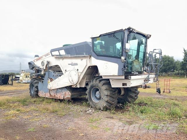 Wirtgen WR240 Compacteur de sol